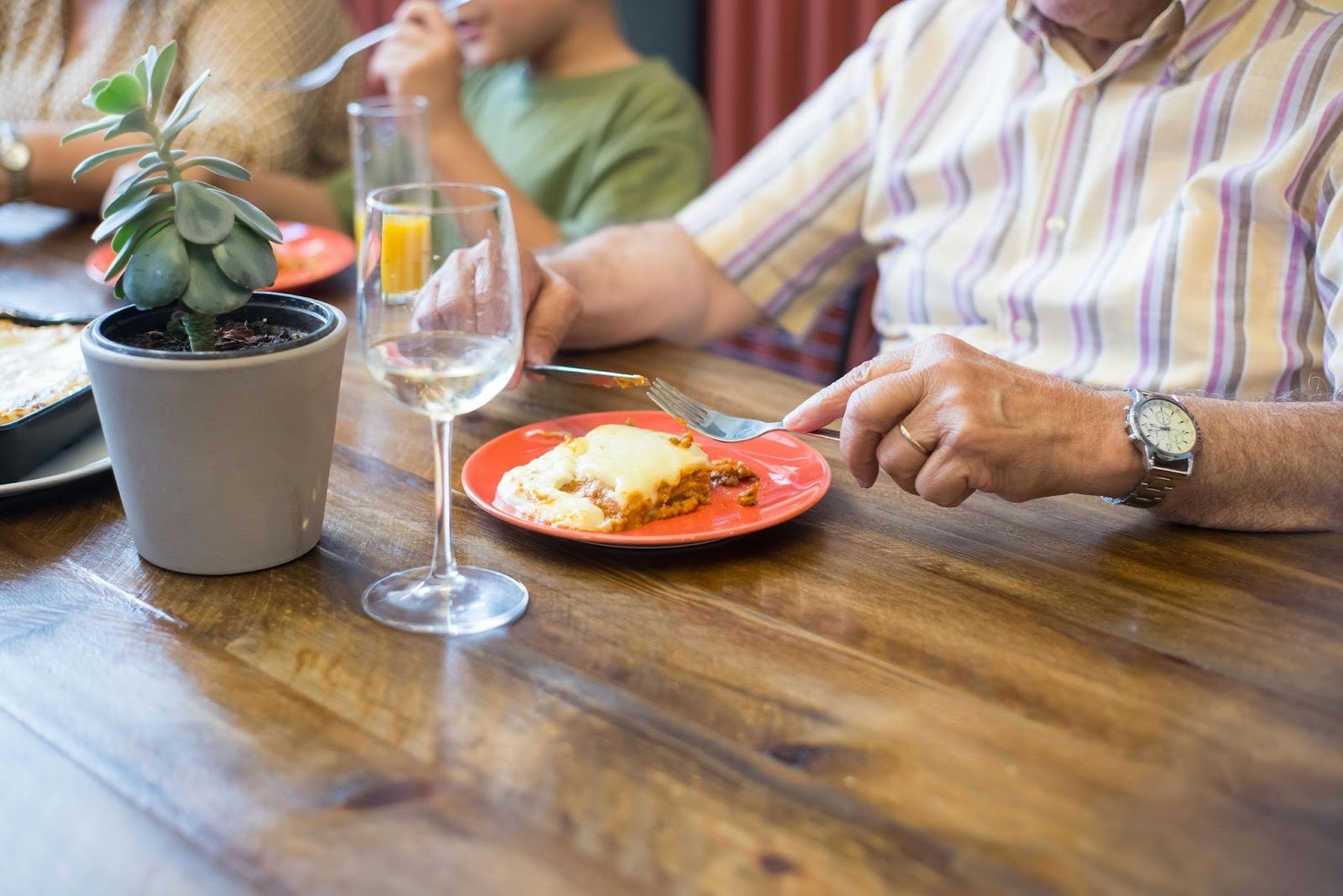 Try Traditional Dishes In Local Restaurants